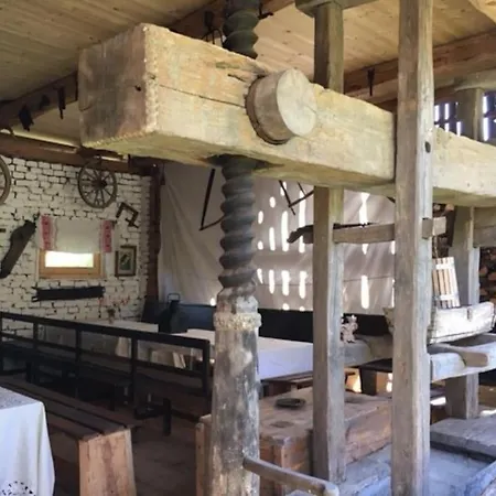 Stilvolles Im Dreilaendereck Holiday home Felsoszolnok